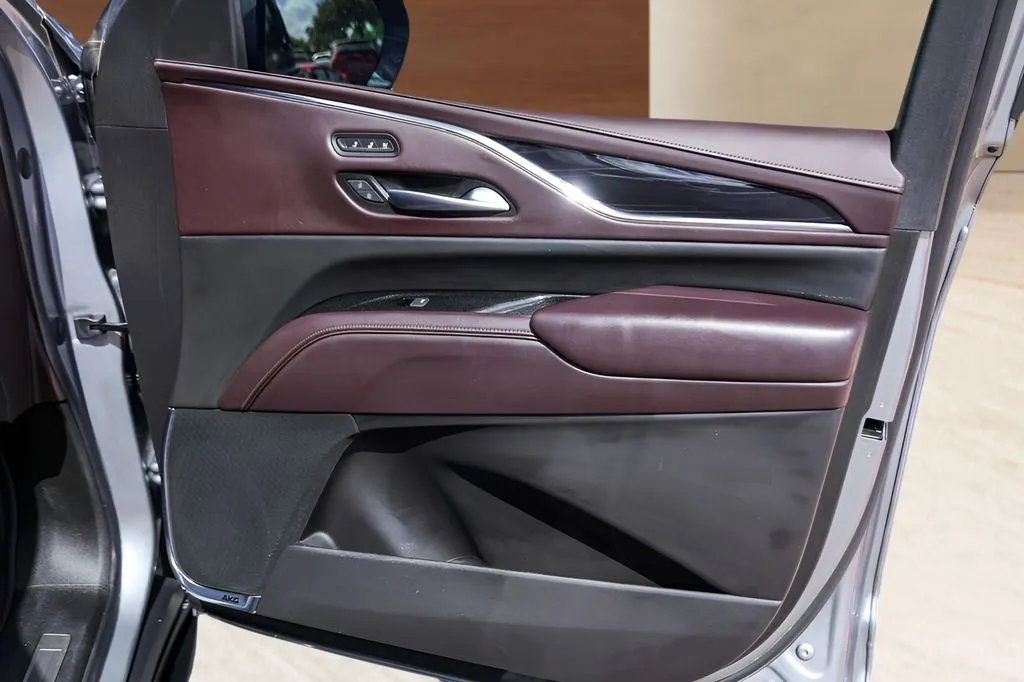 Cadillac Escalade photo 27