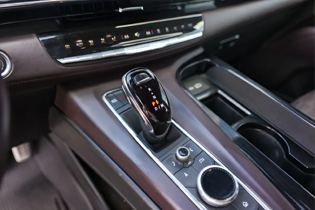 Cadillac Escalade photo 16