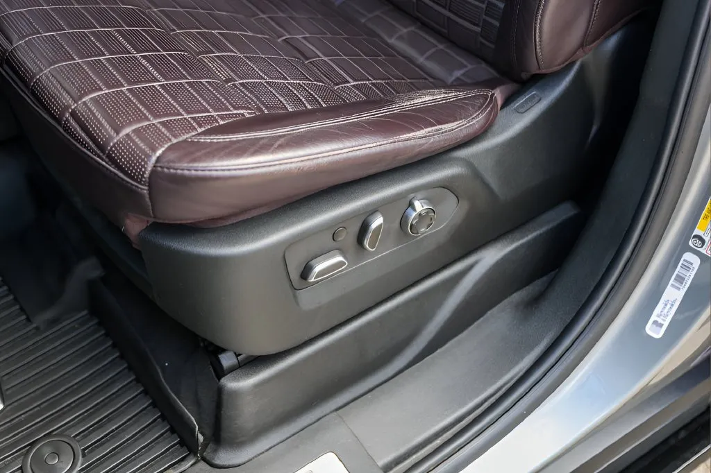 Cadillac Escalade photo 8