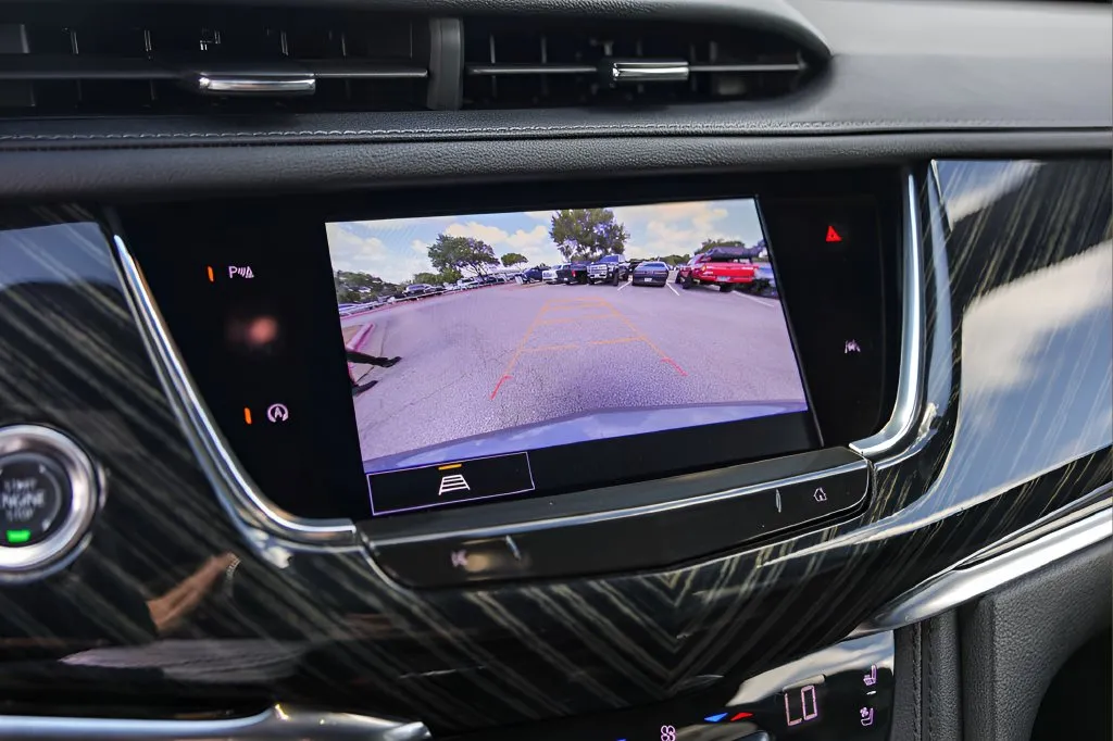 Cadillac XT6 photo 17