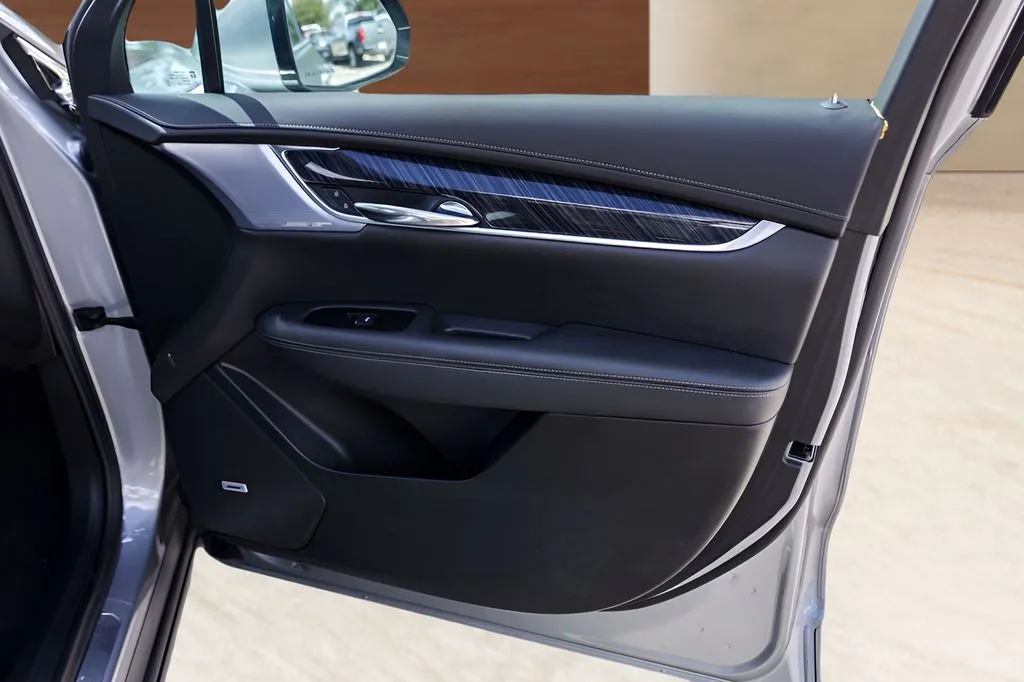 Cadillac XT6 photo 31