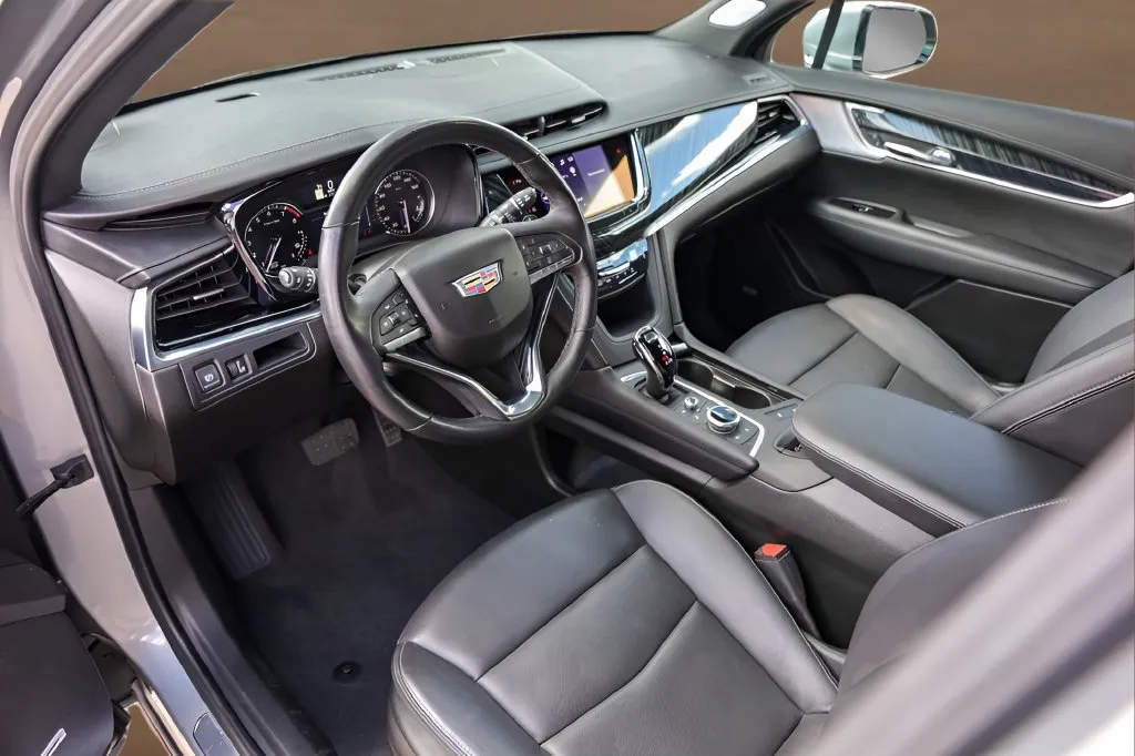 Cadillac XT6 photo 10