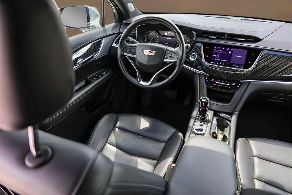 Cadillac XT6 photo 29