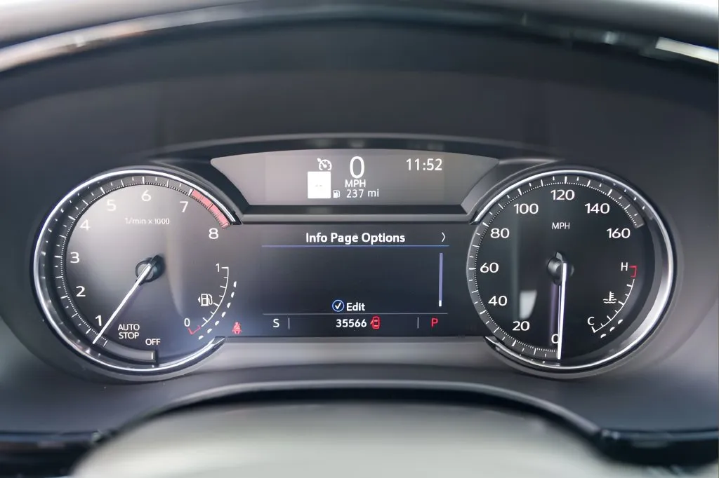 Cadillac XT6 photo 11
