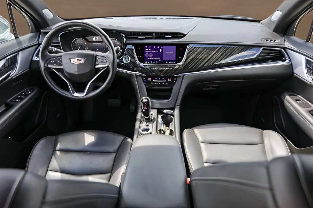 Cadillac XT6 photo 28