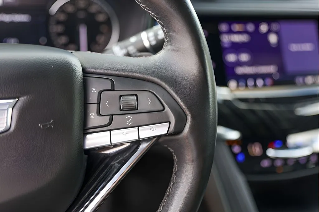 Cadillac XT6 photo 13