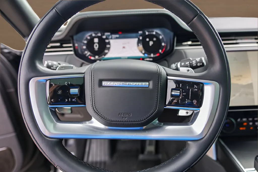 Land Rover Range Rover photo 12