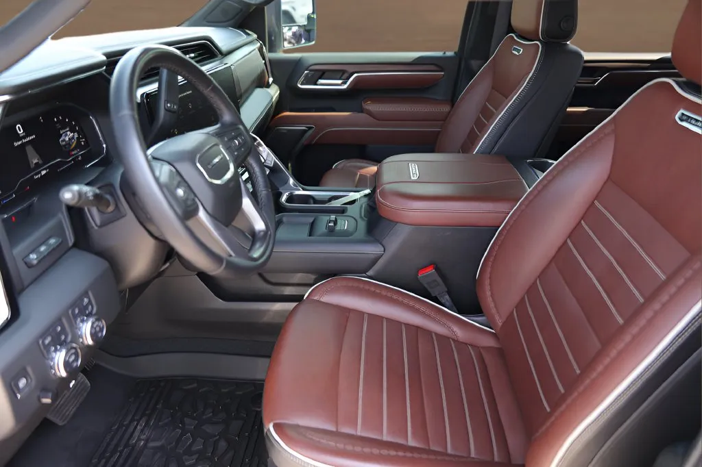 GMC Sierra photo 9