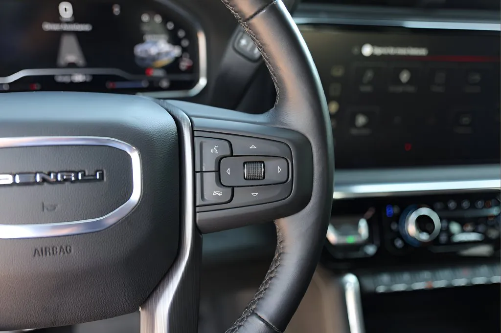 GMC Sierra photo 13