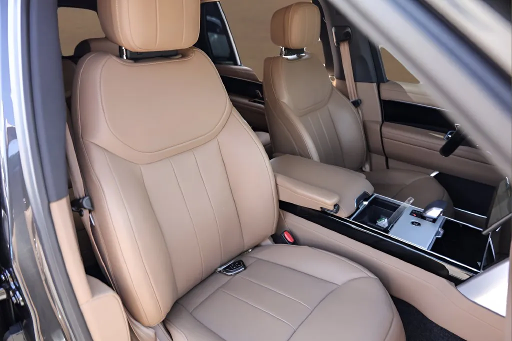Land Rover Range Rover photo 26