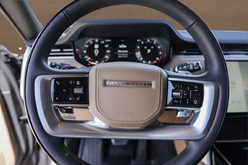 Land Rover Range Rover photo 10