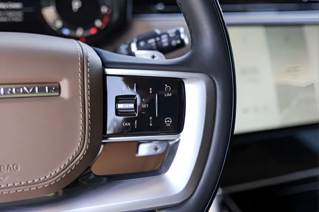 Land Rover Range Rover photo 11