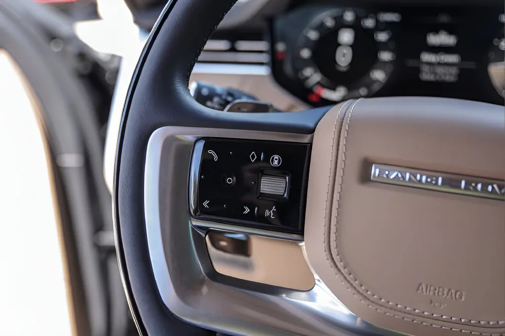 Land Rover Range Rover photo 12