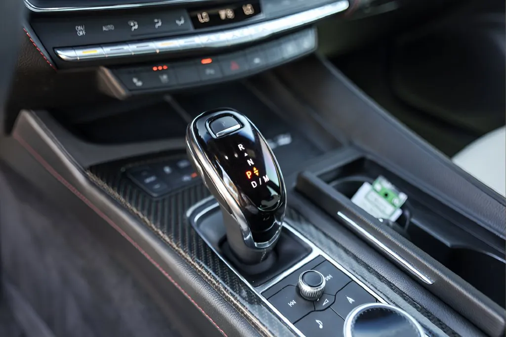 Cadillac CT5 photo 18