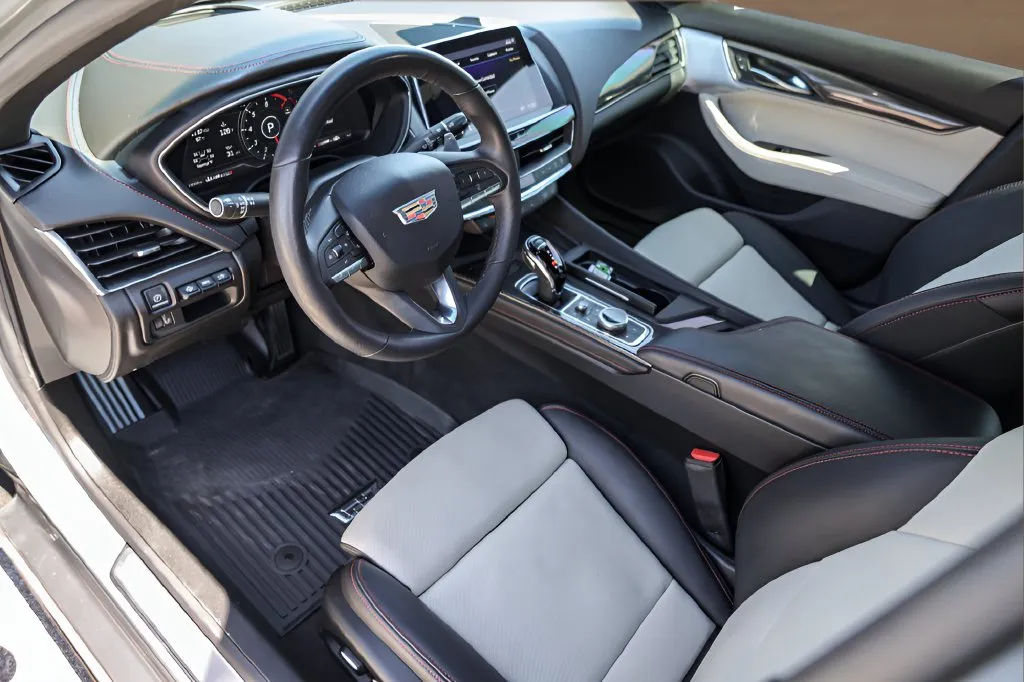 Cadillac CT5 photo 10