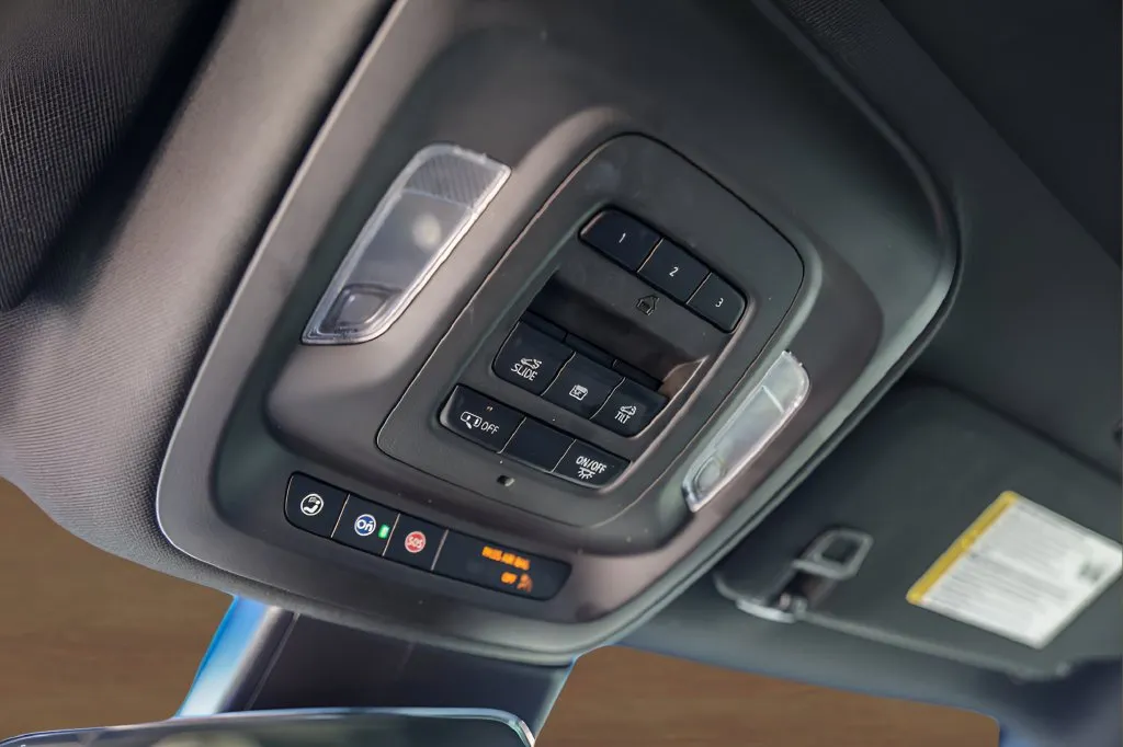 Cadillac CT5 photo 20