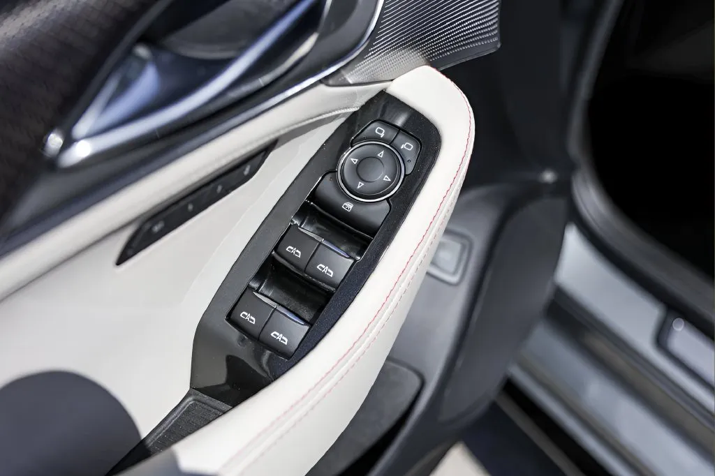 Cadillac CT5 photo 22