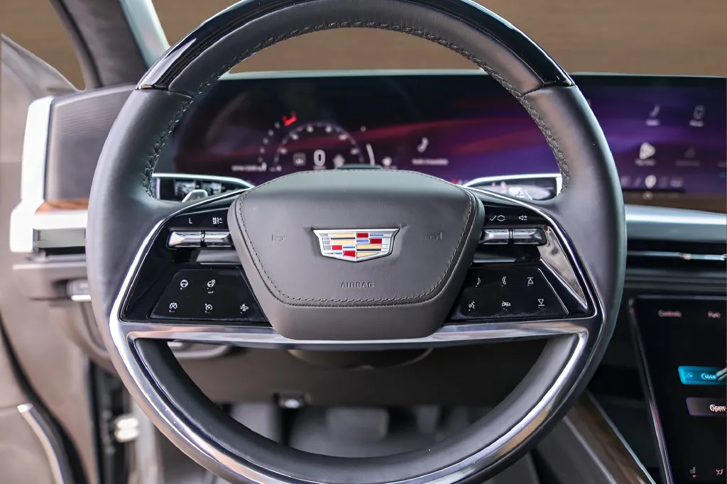 Cadillac Escalade photo 12
