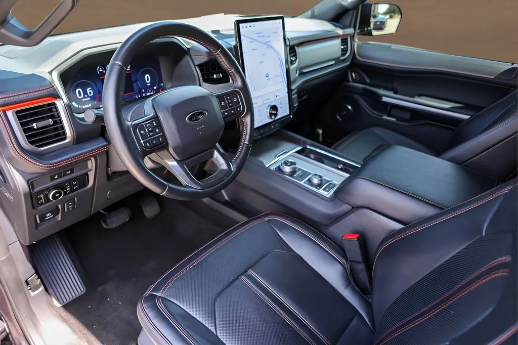 Ford Expedition photo 10