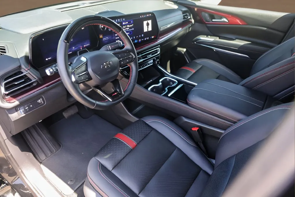 Chevrolet Traverse photo 10