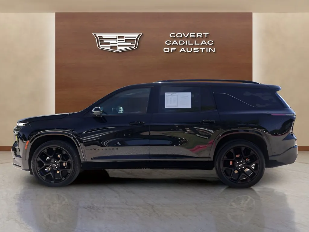 Chevrolet Traverse photo 2