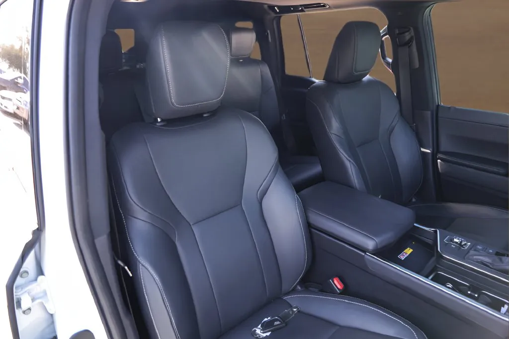 Lexus GX photo 29