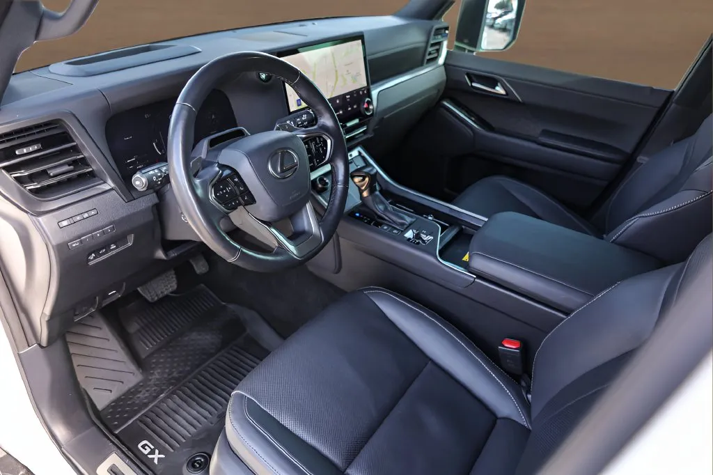 Lexus GX photo 10