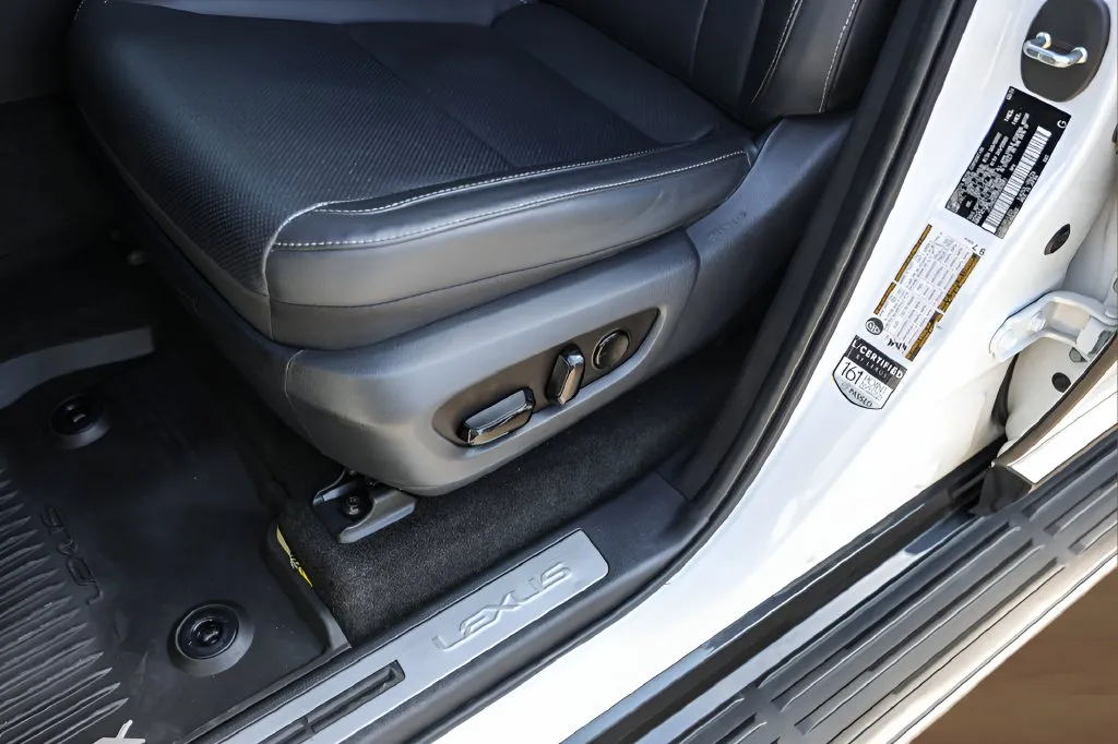 Lexus GX photo 8