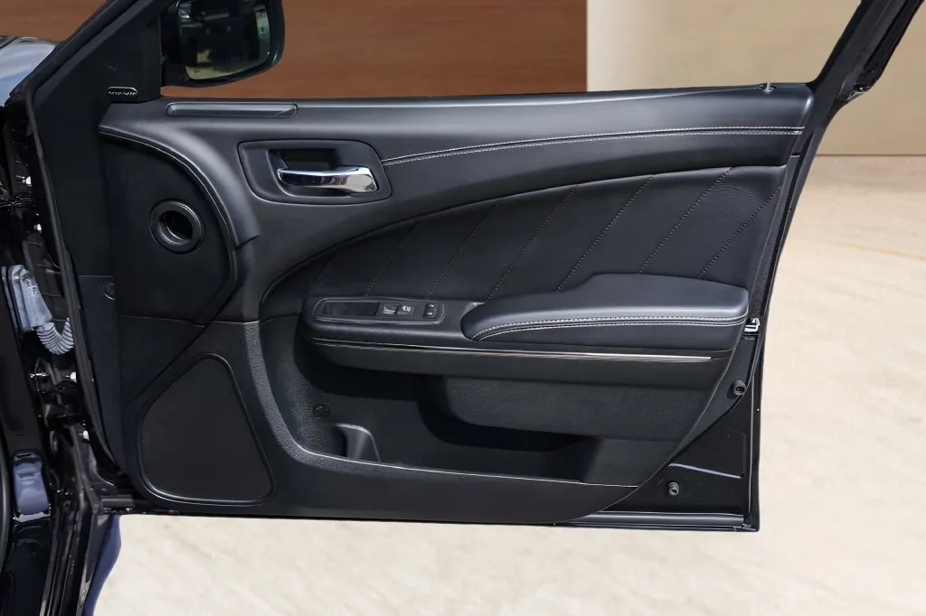 Dodge Charger photo 27