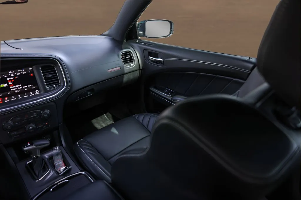 Dodge Charger photo 26