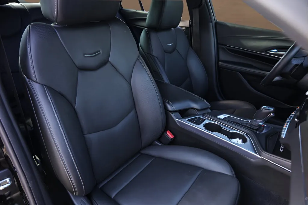 Cadillac CT4 photo 31
