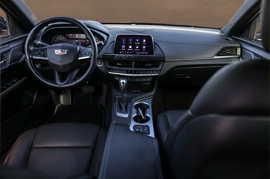 Cadillac CT4 photo 26