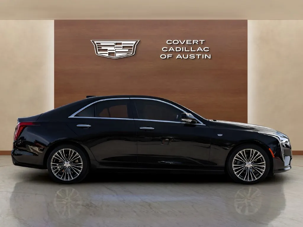 Cadillac CT4 photo 5