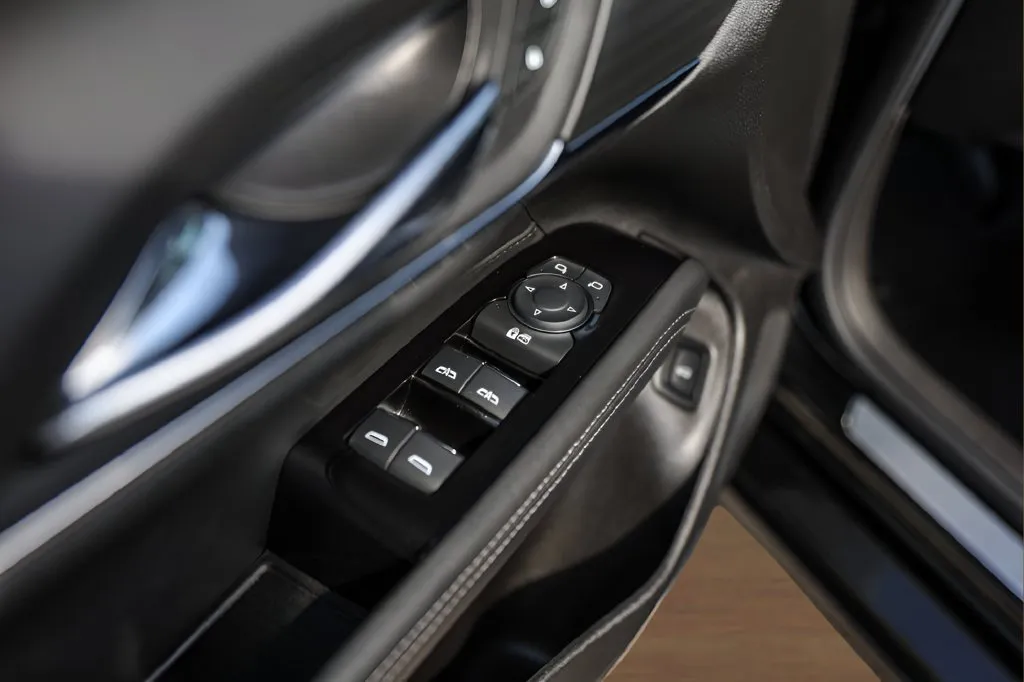 Cadillac CT4 photo 23