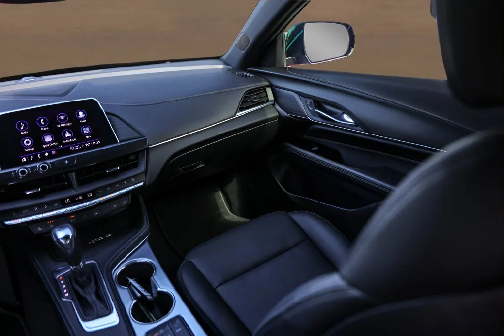 Cadillac CT4 photo 28