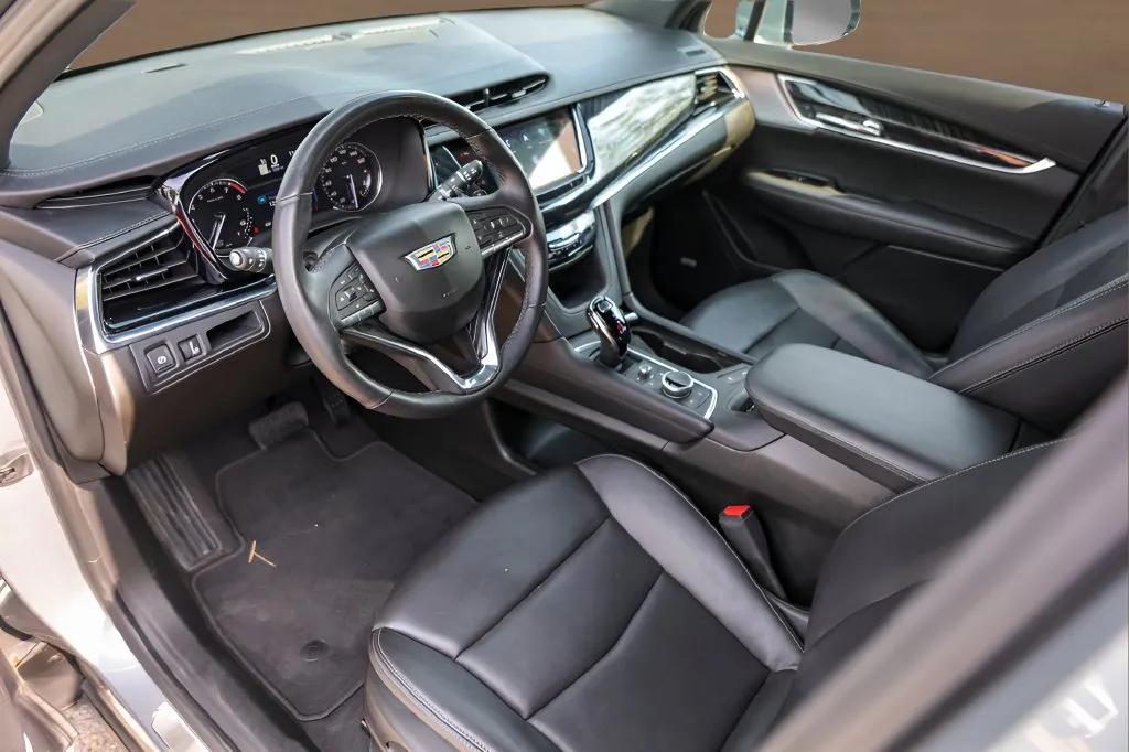 Cadillac XT6 photo 10