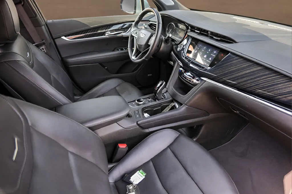 Cadillac XT6 photo 32