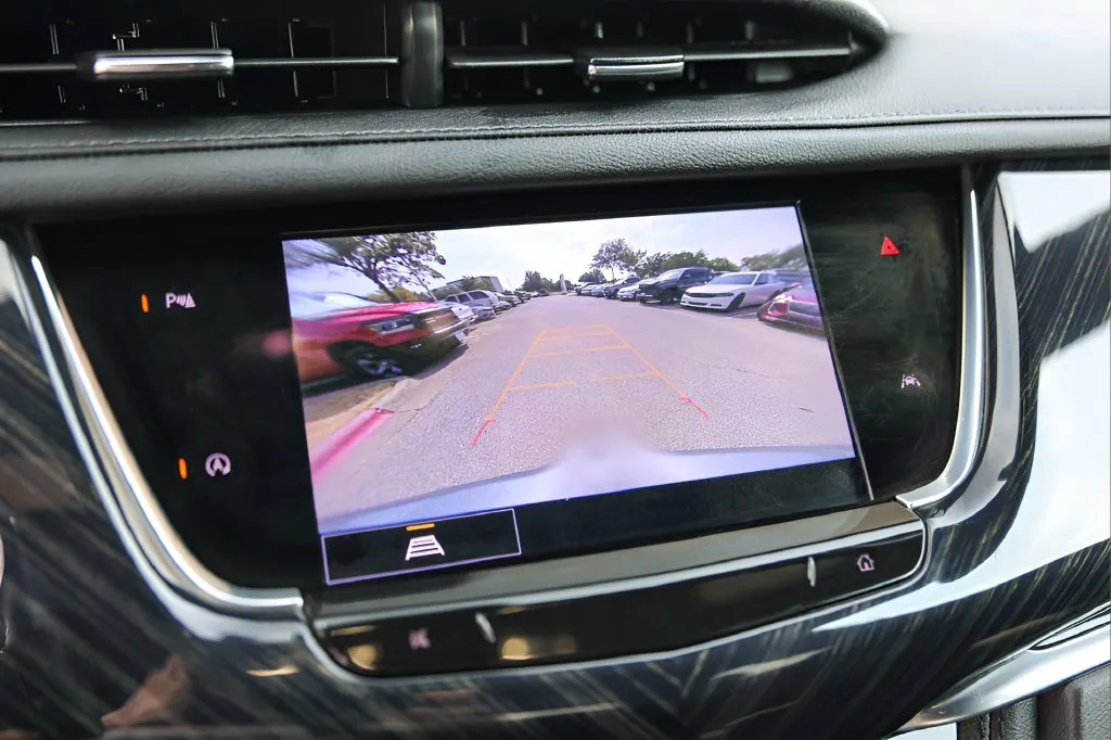 Cadillac XT6 photo 17