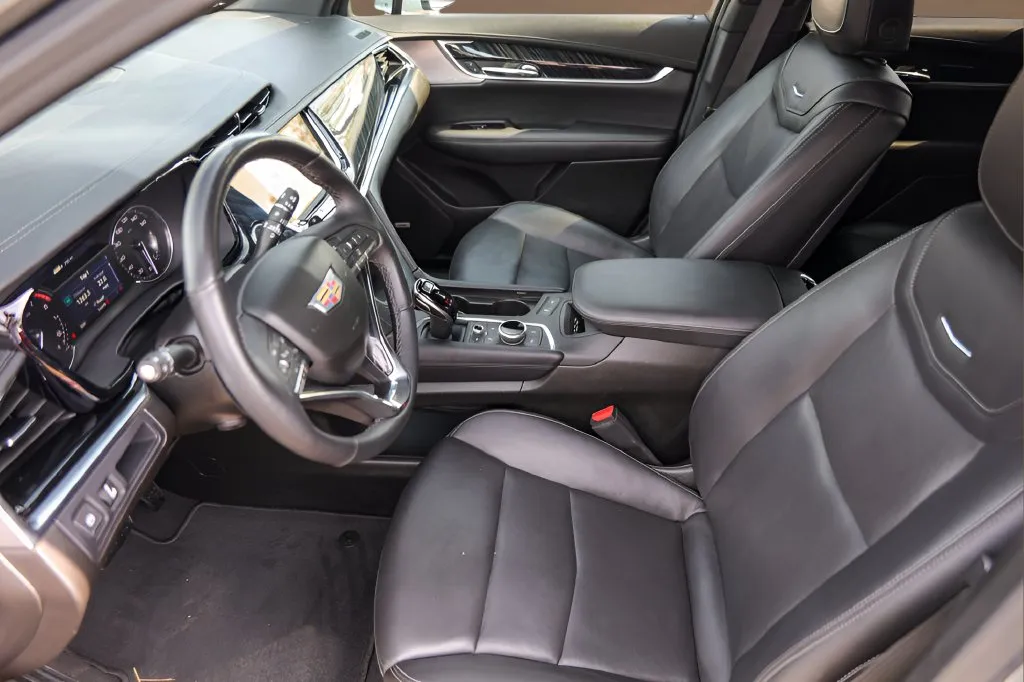 Cadillac XT6 photo 9