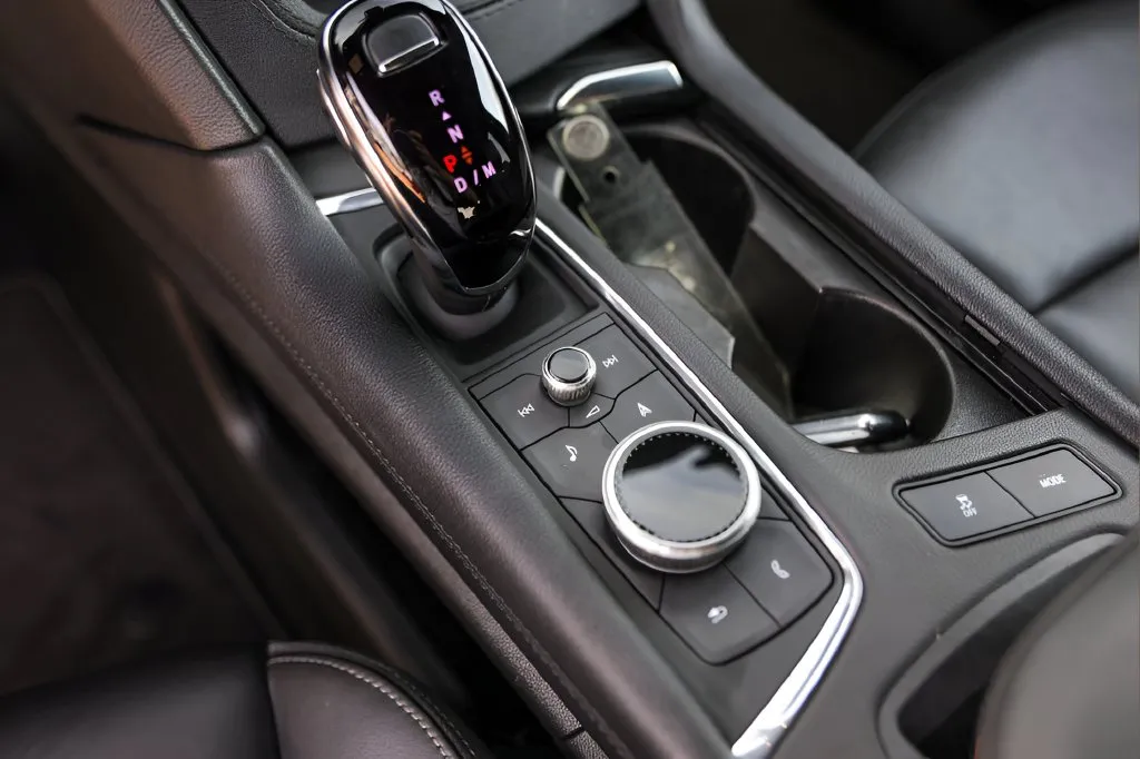 Cadillac XT6 photo 21