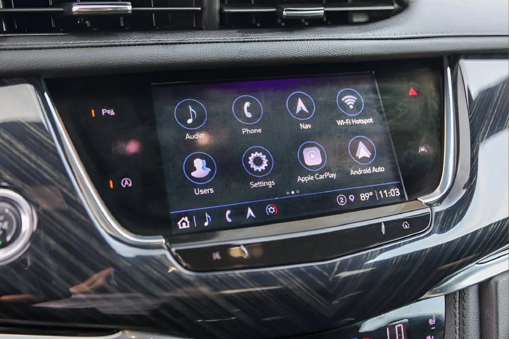 Cadillac XT6 photo 16