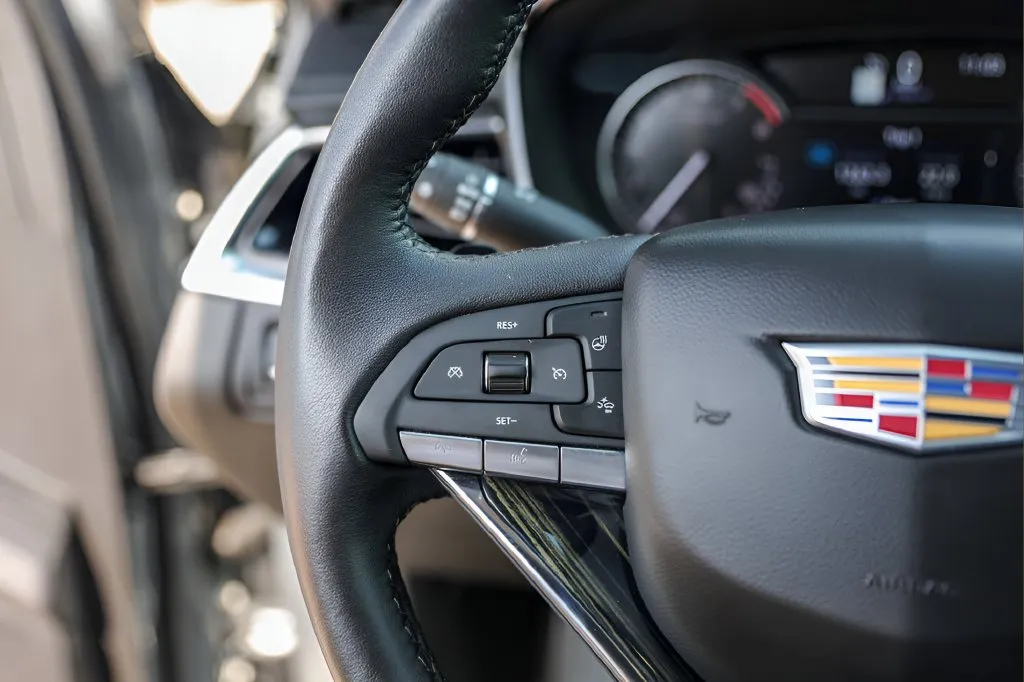 Cadillac XT6 photo 14
