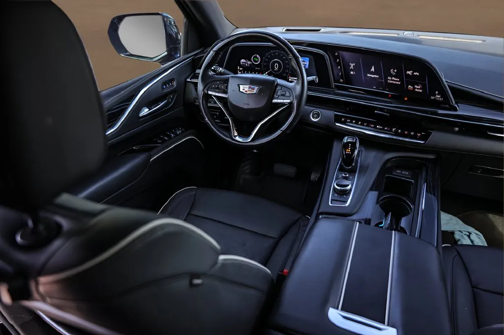 Cadillac Escalade ESV photo 29