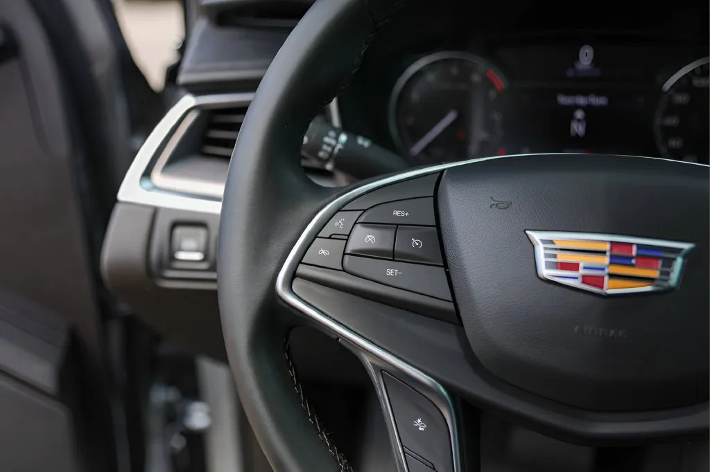 Cadillac XT5 photo 14