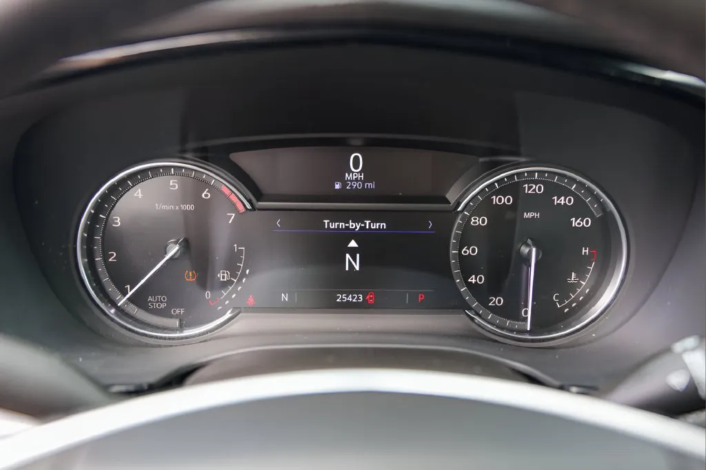 Cadillac XT5 photo 11
