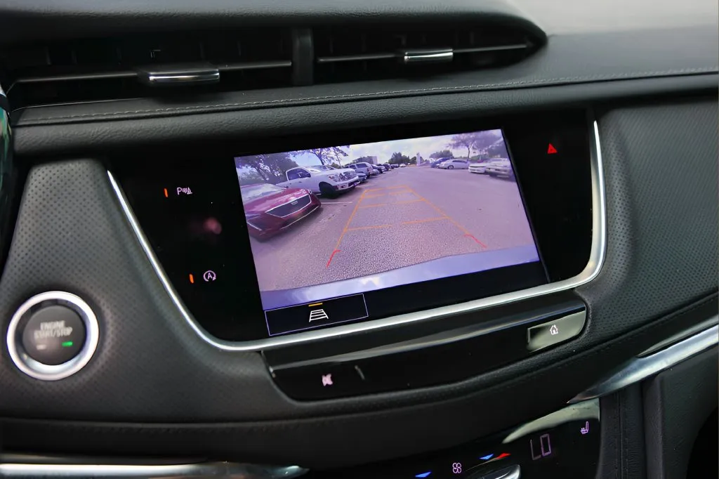 Cadillac XT5 photo 17