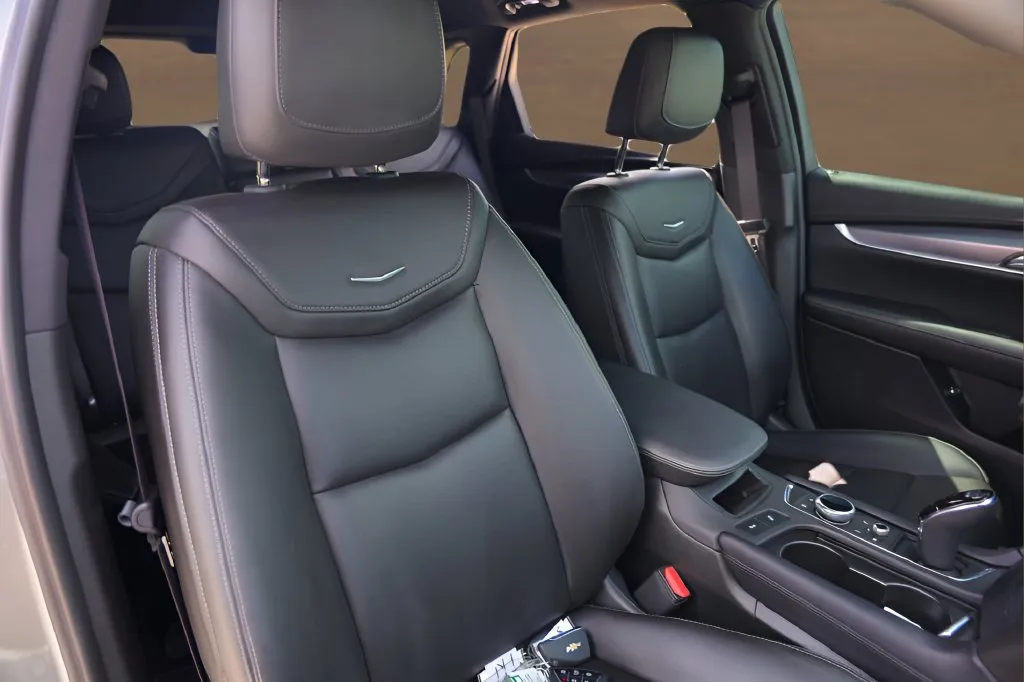 Cadillac XT5 photo 30