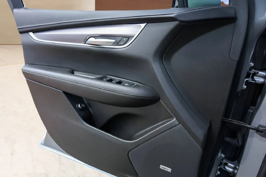 Cadillac XT5 photo 21