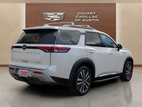 More photos of 2022 Nissan Pathfinder Platinum at Covert Cadillac, TX