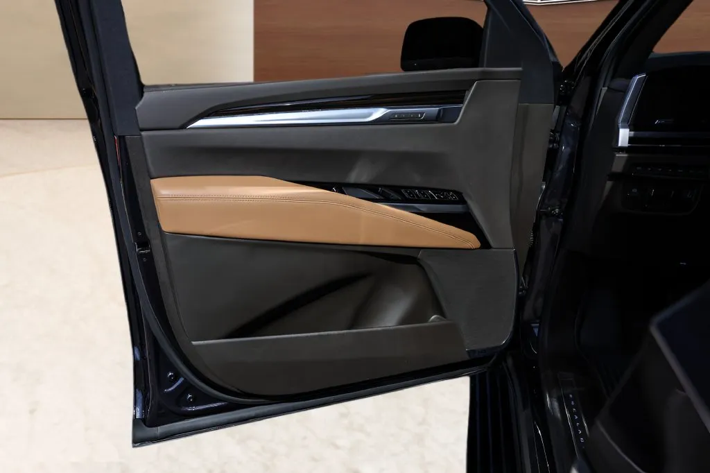 Cadillac Escalade photo 22